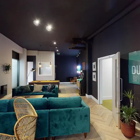Relaxing Ensuites At Cork Street In Centre Apartment *